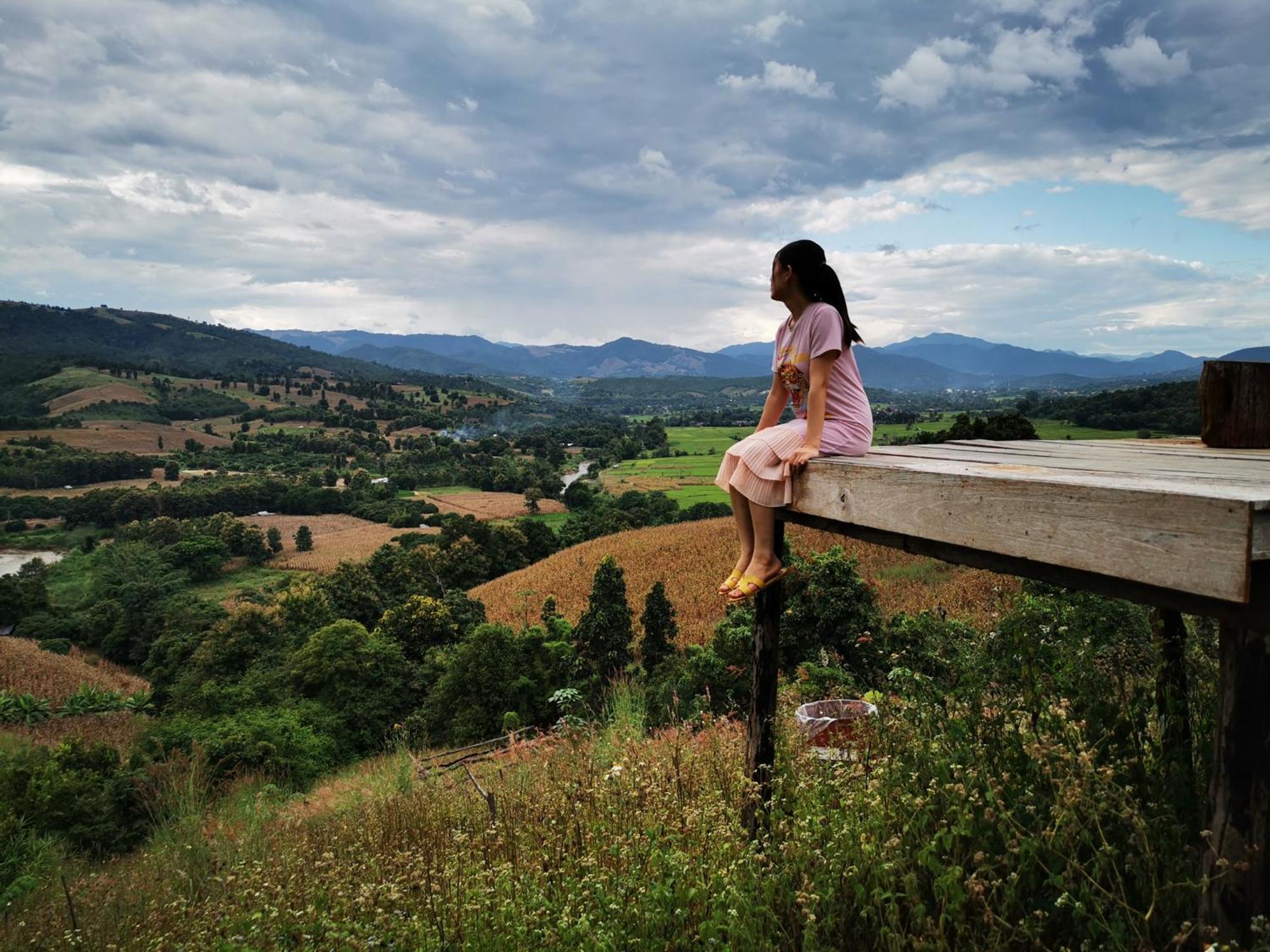 Hotel มนต์เมืองแจ่ม Mae Chaem Exteriér fotografie