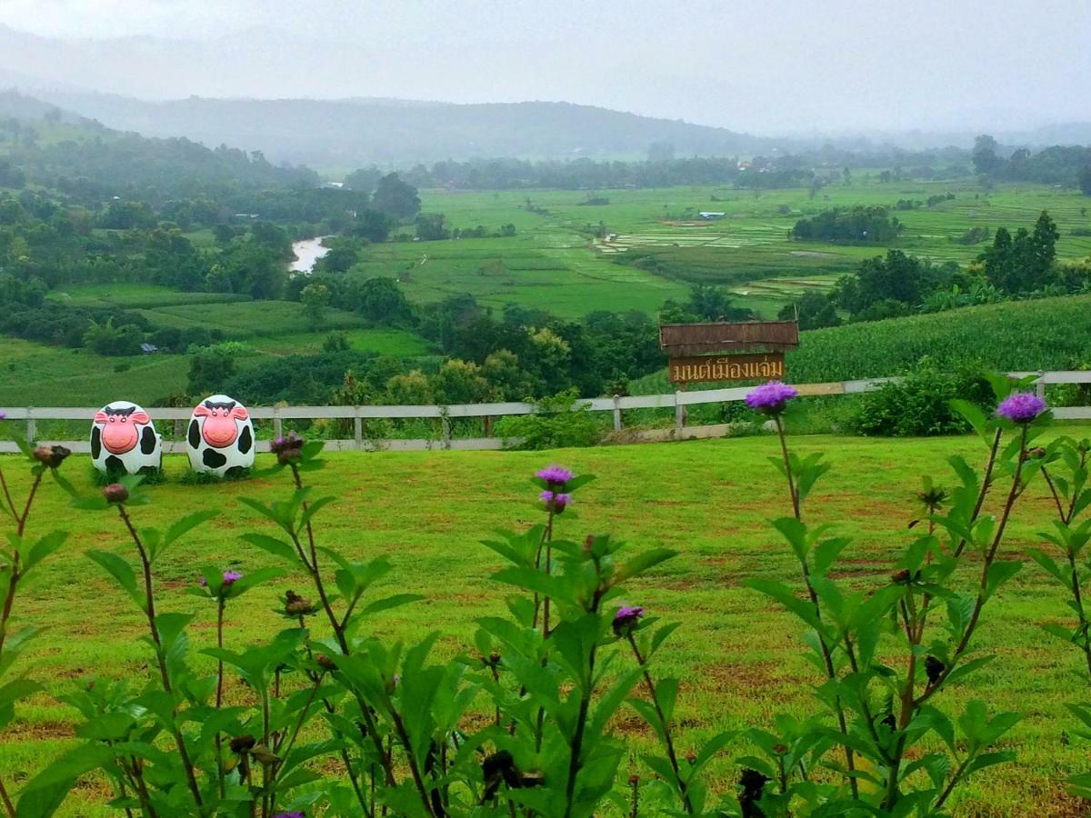 Hotel มนต์เมืองแจ่ม Mae Chaem Exteriér fotografie