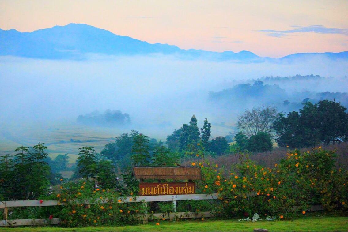 Hotel มนต์เมืองแจ่ม Mae Chaem Exteriér fotografie
