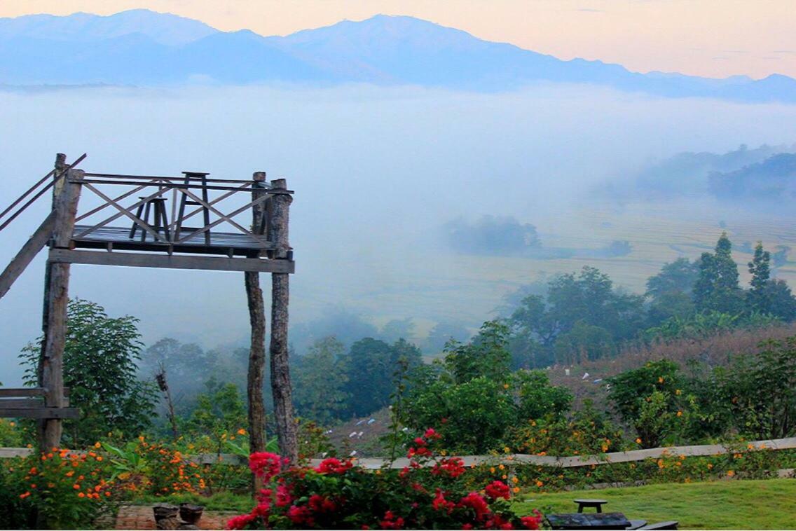 Hotel มนต์เมืองแจ่ม Mae Chaem Exteriér fotografie