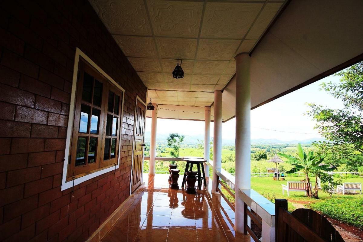 Hotel มนต์เมืองแจ่ม Mae Chaem Exteriér fotografie