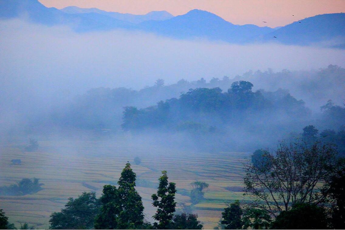 Hotel มนต์เมืองแจ่ม Mae Chaem Exteriér fotografie