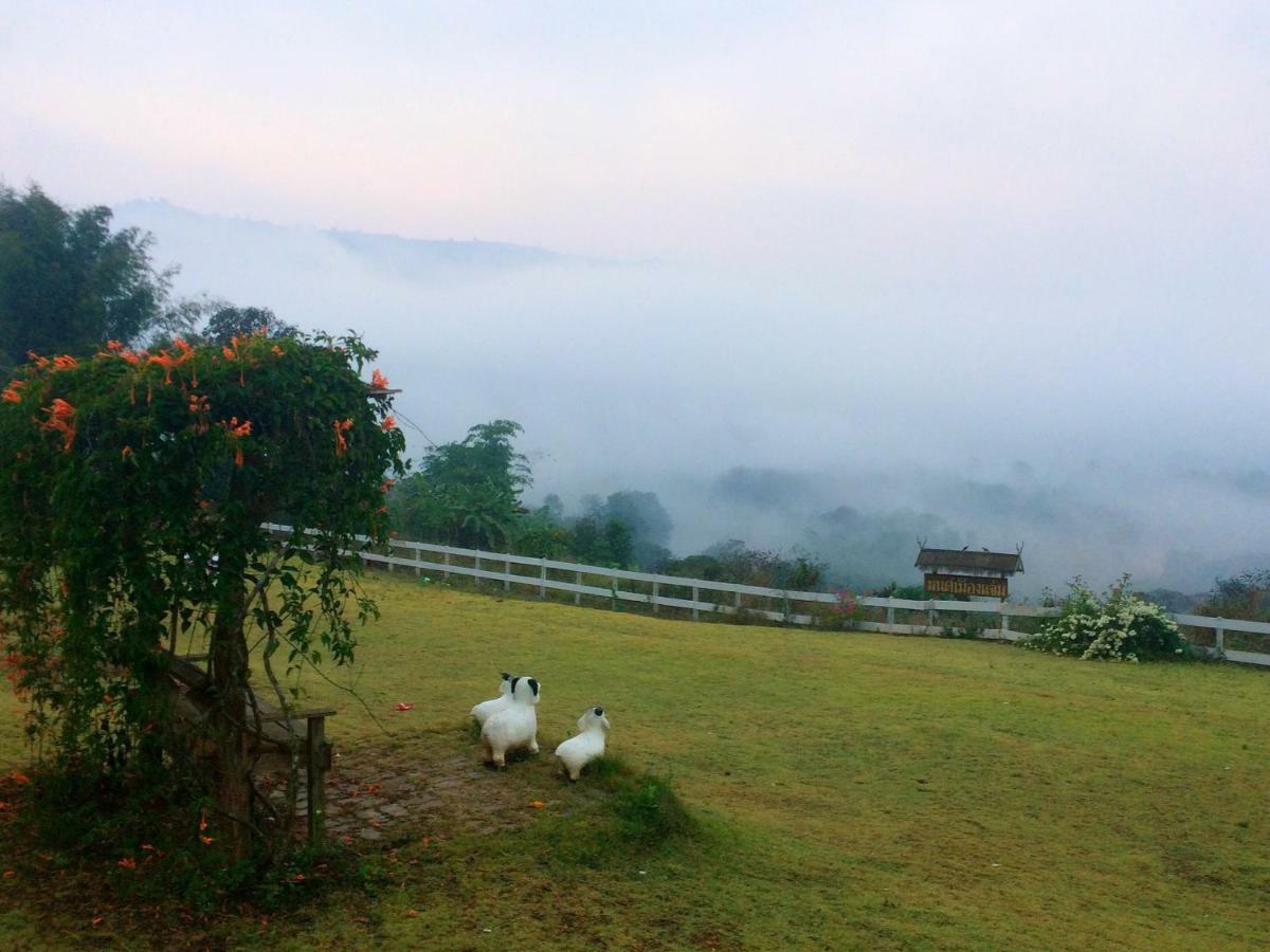 Hotel มนต์เมืองแจ่ม Mae Chaem Exteriér fotografie