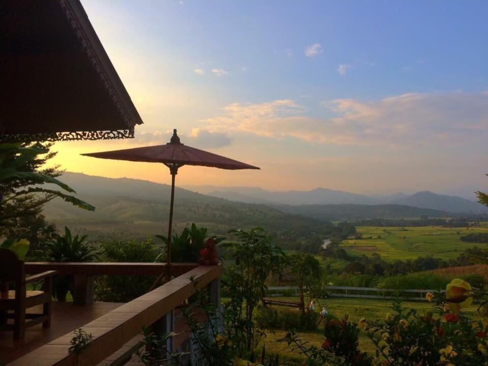 Hotel มนต์เมืองแจ่ม Mae Chaem Exteriér fotografie